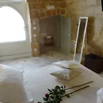 La Dimora Delle 3 Zie בית הארחה 4*