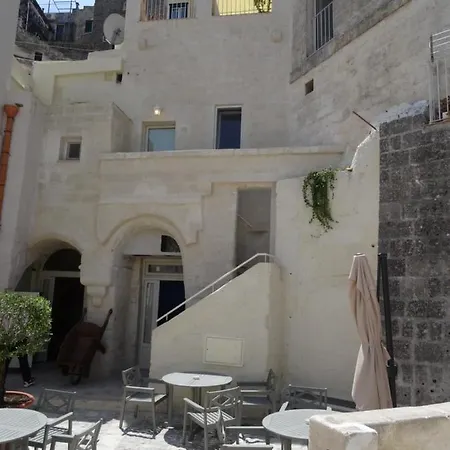 La Dimora Delle 3 Zie 4*