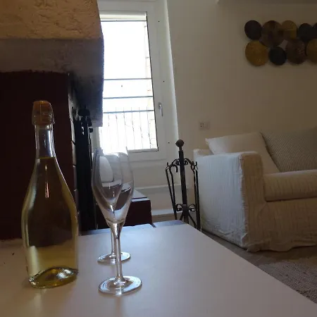 Gasthuis La Dimora Delle 3 Zie