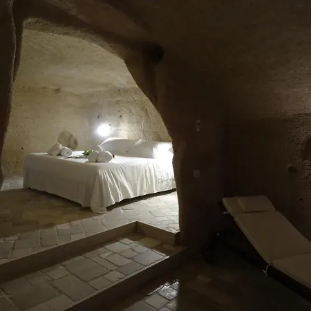 Gasthuis La Dimora Delle 3 Zie Matera