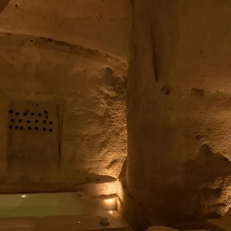 Gasthuis La Dimora Delle 3 Zie 4*