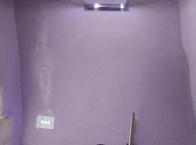 La Dimora Delle 3 Zie بيت ضيافة 4*