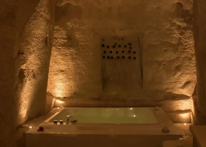 La Dimora Delle 3 Zie بيت ضيافة 4*