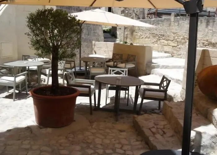 بيت ضيافة La Dimora Delle 3 Zie